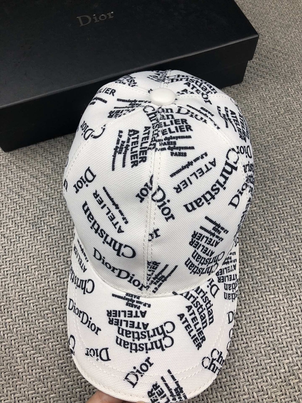 ブランド帽子背面デザイン